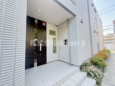 【エントランス】 | メゾンドゥボヌールあさひ・旭化成ヘーベルメゾンHEBEL HAUS | ゆとりのあるエントランスです
