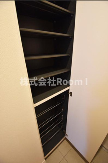 【玄関】 | メゾンドゥボヌールあさひ・旭化成ヘーベルメゾンHEBEL HAUS | ゆったりとした玄関です