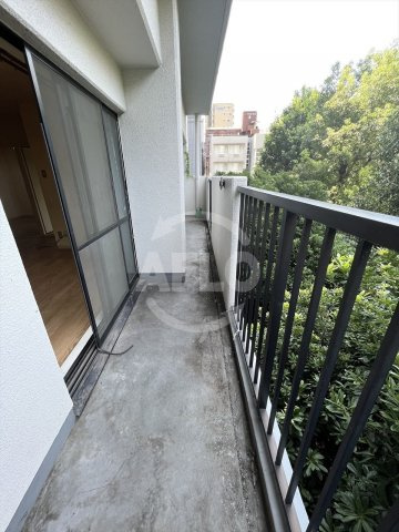 センチュリー夕陽ヶ丘　大江小学校のバルコニー|センチュリー夕陽ヶ丘　バルコニー