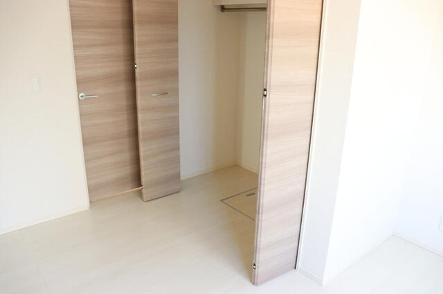 ドルフクレセント八番館の収納
