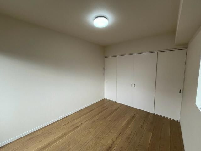 リヴィエール稲城の寝室