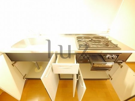 横浜市西区浅間町１丁目の賃貸マンションのキッチン