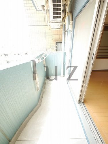 横浜市西区浅間町１丁目の賃貸マンションのバルコニー