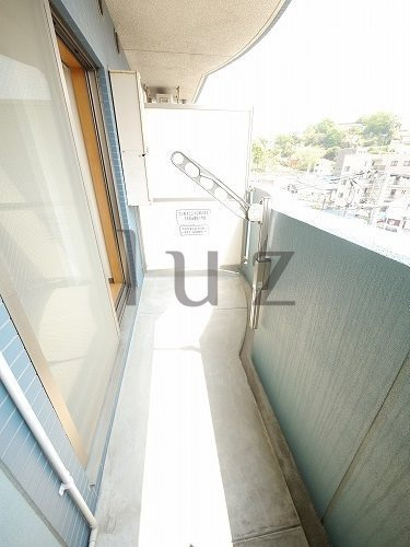 横浜市西区浅間町１丁目の賃貸マンションのバルコニー|日当たり良好のバルコニー完備です。