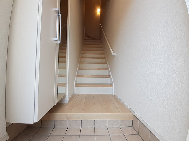 プレミアムヒルズの玄関