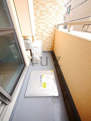 アース浅間町のバルコニー