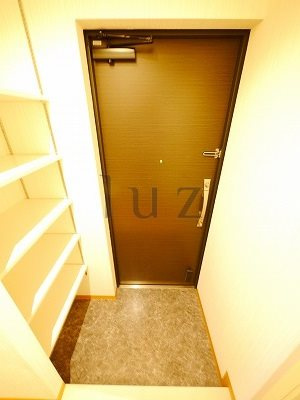 アース浅間町の玄関