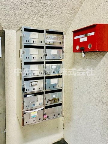 葛西第４ウィーンハイツの設備|ポスト