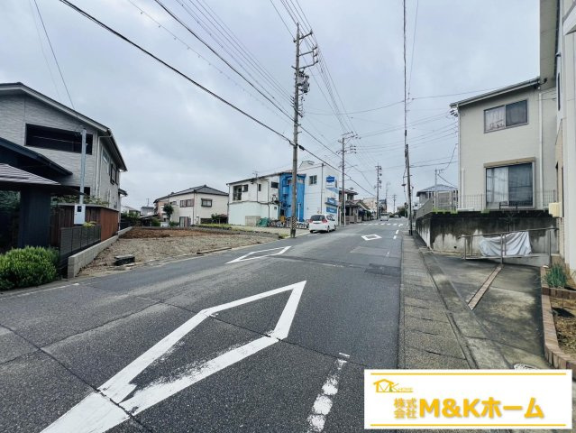 半田市亀崎町8丁目　全1棟の前面道路含む現地写真|R8.9.29撮影　前道約8.2ｍ！