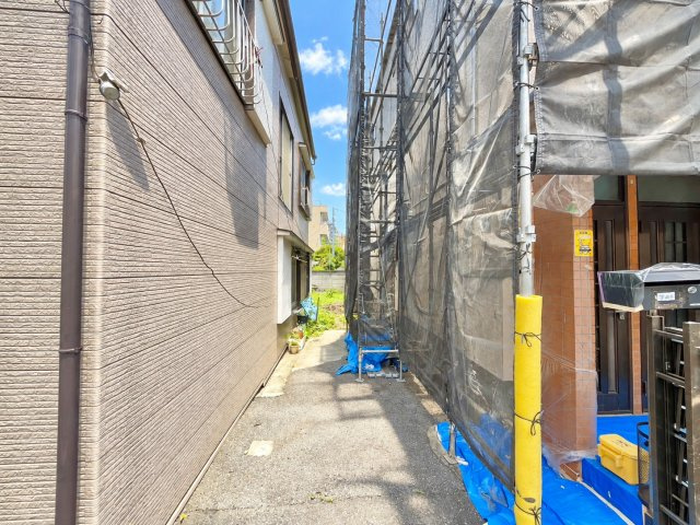 板橋区栄町　建築条件無し売地の前面道路含む現地写真|2026.10.04撮影

現地ご見学希望・資料請求などお気軽にお問い合わせ下さい！
03-5990-5201