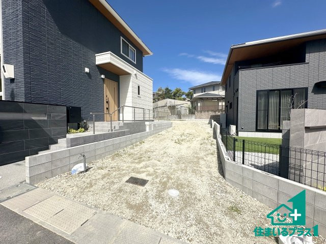 ●17(土)18(日)現地案内可能！ 奈良市中山町西　限定1邸の外観|周辺は落ち着いた街並みの住宅地！子育てがしやすい住環境です！まだ未完成ですが、現地でしかわからない事もございます。是非一度ご覧ください。