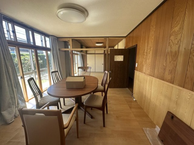 【居間・リビング】 | 大田原市紫塚1丁目　730万円　中古住宅
