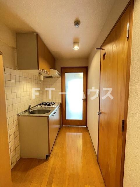 ドミール妙典の玄関