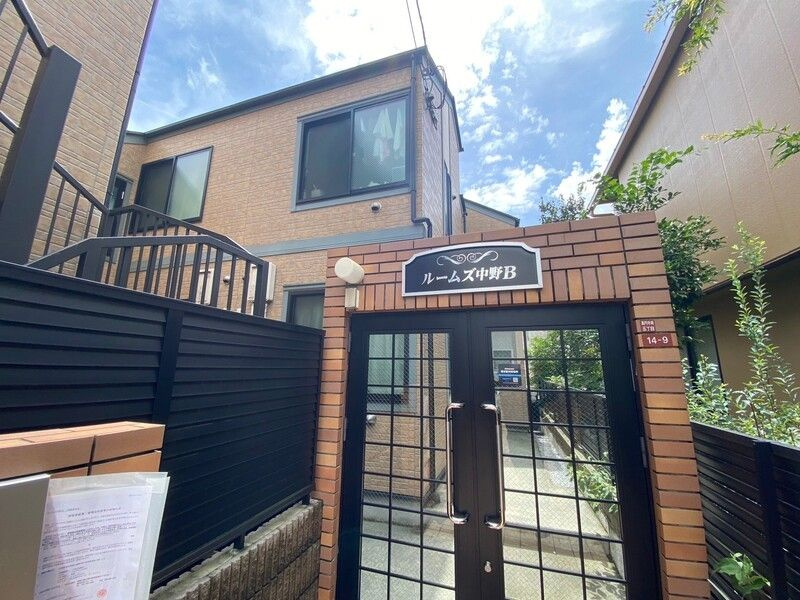 ルームズ中野Bのエントランス|エントランス