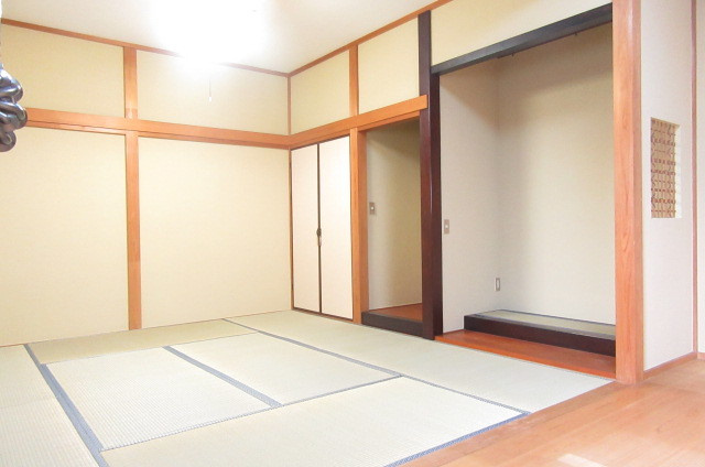 小岩ファミールカメリヤの寝室|落ち着いた和室になります。