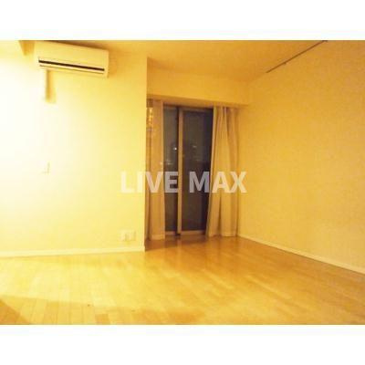 【居間・リビング】パークキューブ愛宕山タワー 