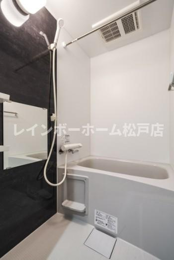 仲介手数料（賃料の1.10ヵ月）の50％OFF対象物件！の浴室|コンパクトで使いやすいお風呂です