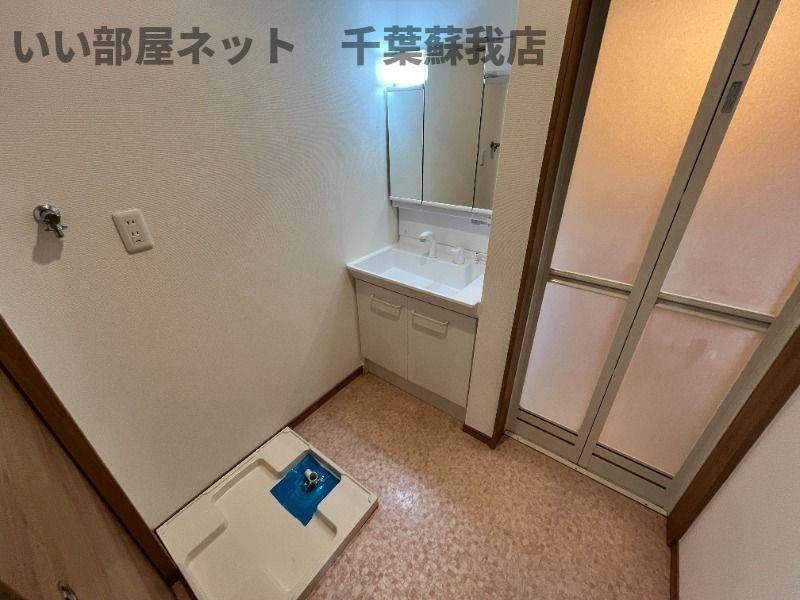 クリビアの洗面所|ゆったりとスペースのある洗面所