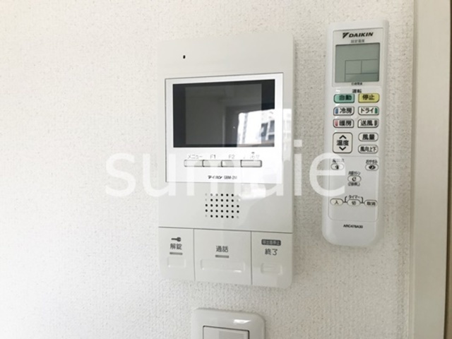 チェルシークロイスターズのセキュリティ|オートロック付きモニターホン完備。