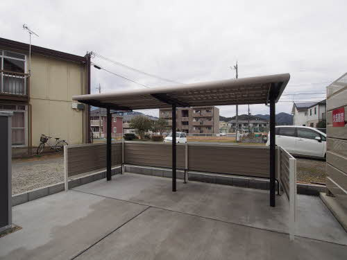 プレジデント　タカラのその他共用部分|屋根付きの駐輪場もあります◇