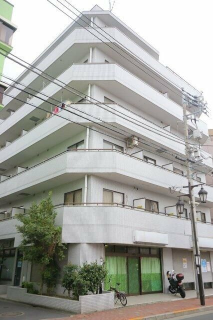 エミネンスコート多摩堤通りの外観