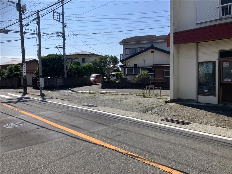 中村原テナントの駐車場