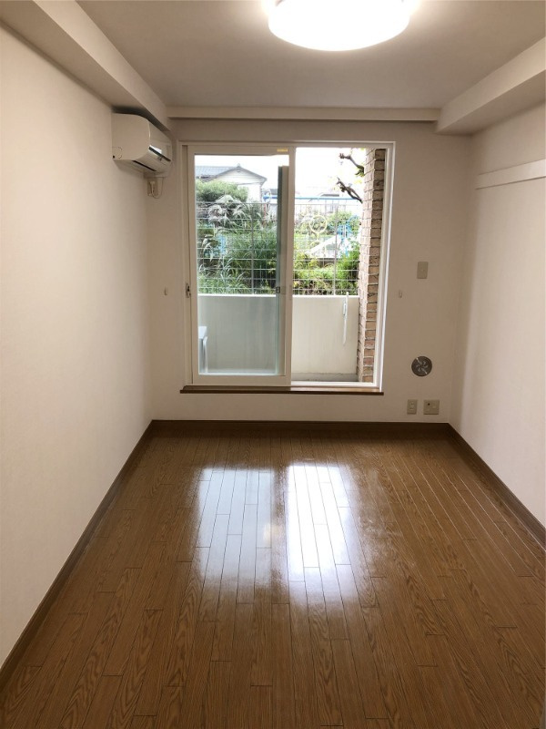 西東京市保谷町３丁目の賃貸マンションの居間・リビング