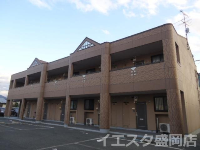 ヴィア　グラン　シャリオ