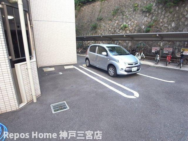 クロシェットⅠの駐車場