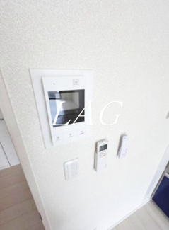 【セキュリティ】 | ヴェルセ用賀 | モニター付インターホンです。