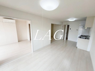 【居間・リビング】 | ヴェルセ用賀 | 洋室のお部屋です。