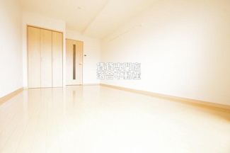 【寝室】 | コロッサル六地蔵 | 落ち着いた色調のお部屋