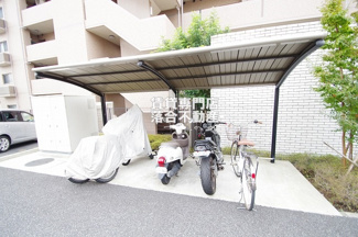 【駐車場】 | コロッサル六地蔵 | 敷地内駐車場、駐輪場完備