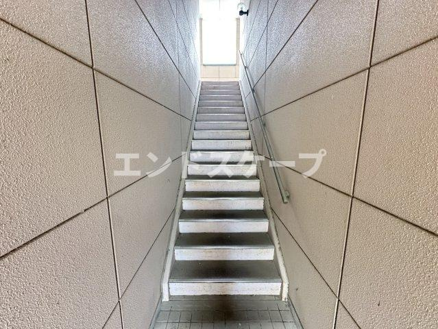 すとりーむ城東のエントランス|高崎、前橋のお部屋探しはエンドスケープまで！お客様の理想お聞かせ下さい♪