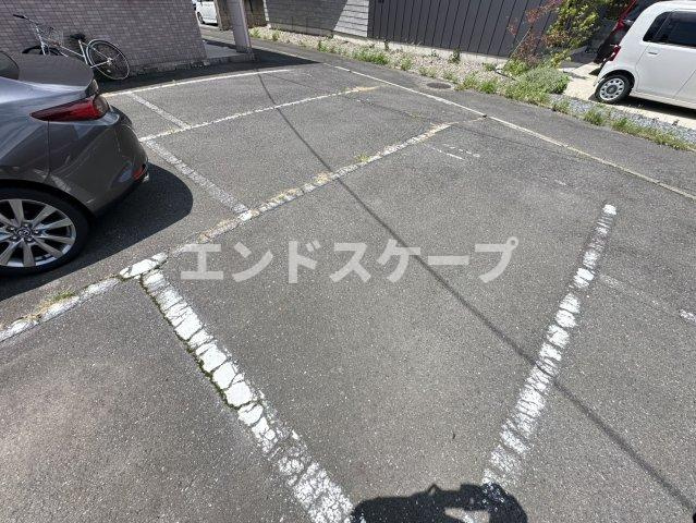 すとりーむ城東の駐車場|高崎、前橋のお部屋探しはエンドスケープまで！お客様の理想お聞かせ下さい♪
