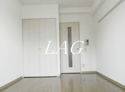 【居間・リビング】 | ウィンディーニ | 洋室のお部屋です。
