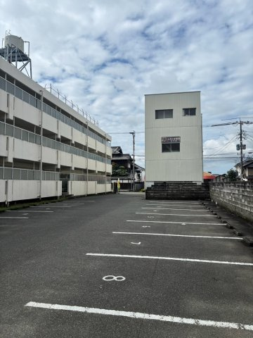 朝倉市甘木　一棟マンションの駐車場