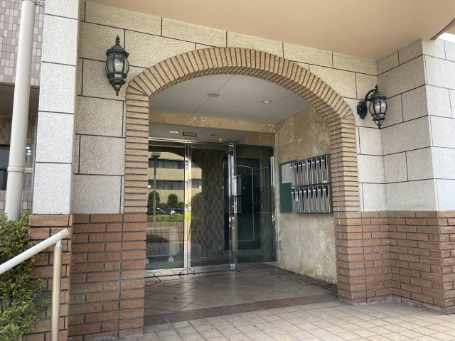 日高市南平沢　ブランカーラのエントランス