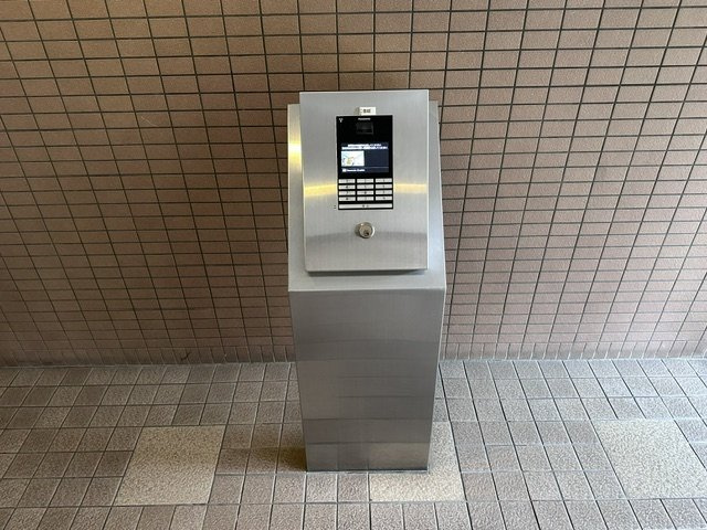ローレルスクエア登美ヶ丘第1期10番館の防犯設備|オートロック。