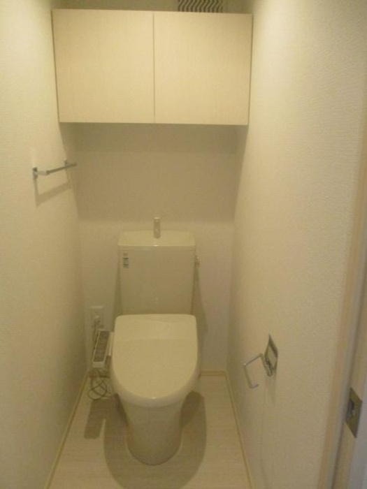 アザールのトイレ|清潔感のあるトイレです