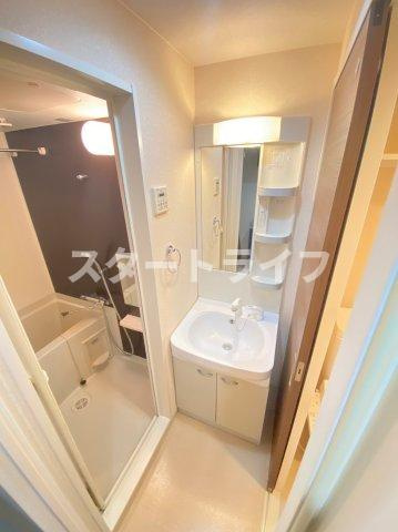 大阪市淀川区西三国３丁目の賃貸マンションの洗面所