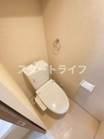 大阪市淀川区西三国３丁目の賃貸マンションのトイレ