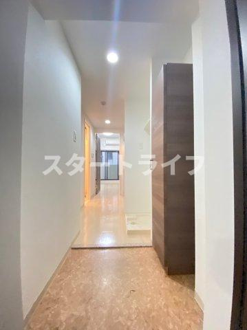 大阪市淀川区西三国３丁目の賃貸マンションの玄関