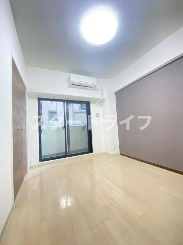 大阪市淀川区西三国３丁目の賃貸マンションの寝室
