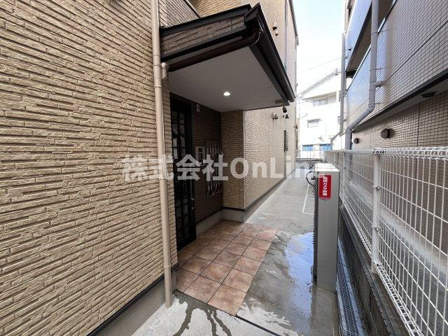 H-maison平野WEST2のエントランス