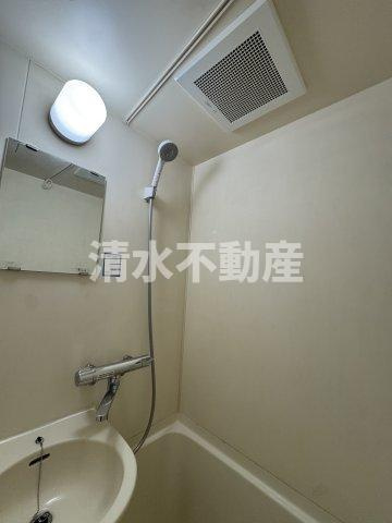 桜台駅前マンションの浴室|即内見可☆初期費用でお困りなら清水不動産までお気軽にお問い合わせください