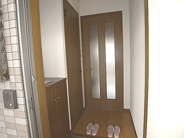 ユーベル1の玄関