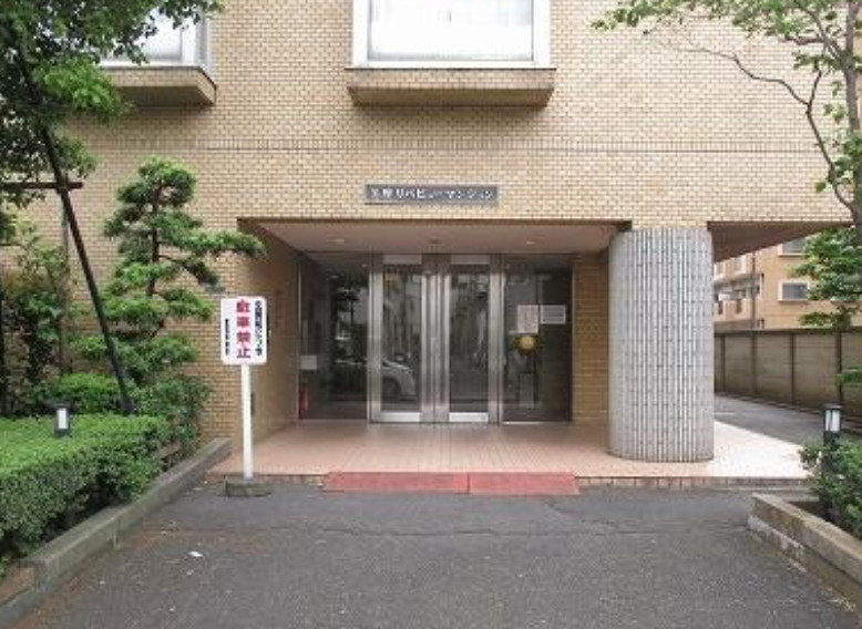 多摩リバビューマンションのエントランス