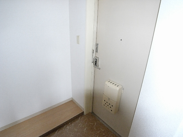 楽友コーポ3号館の玄関