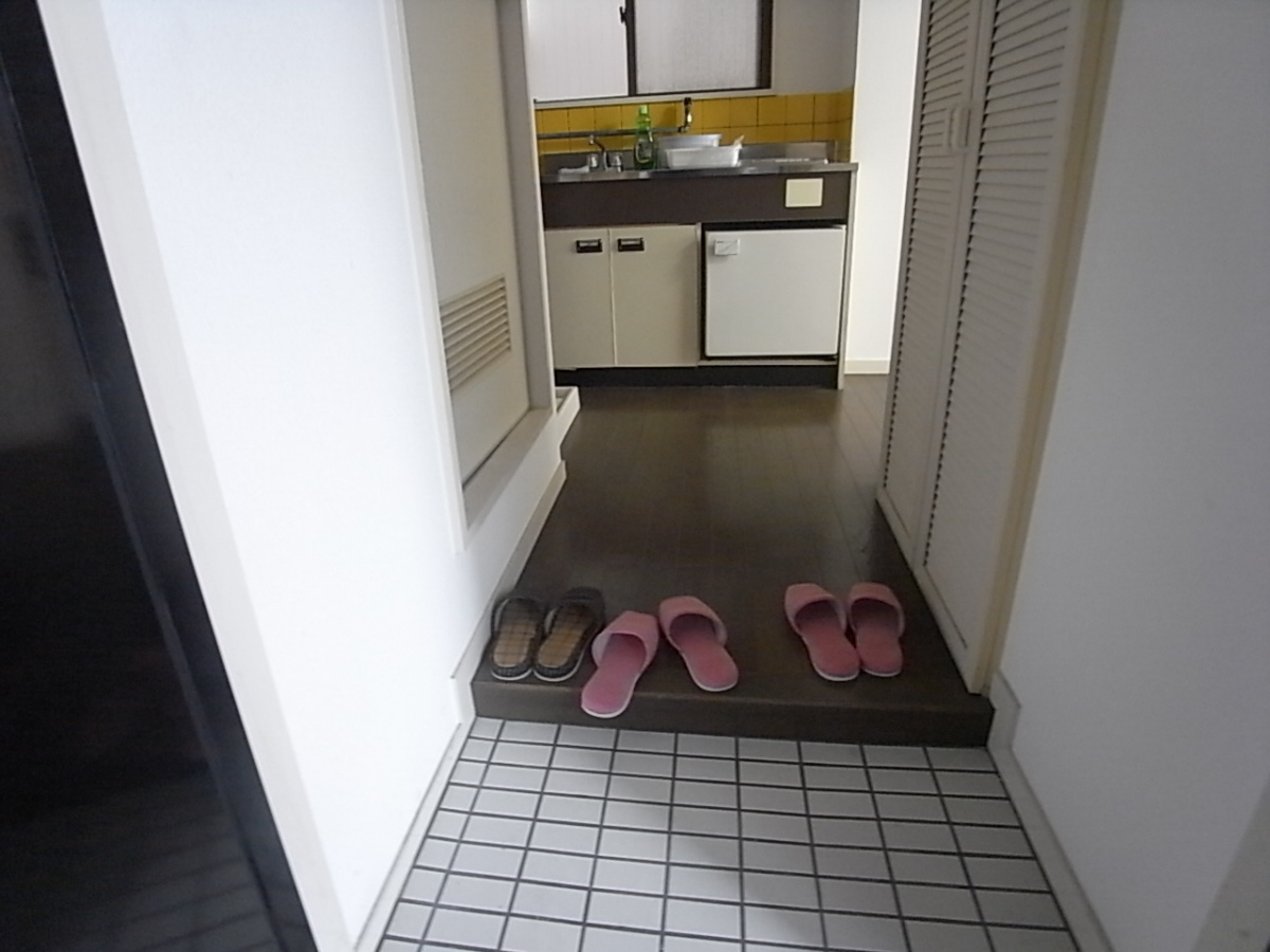 コスモハイツ三木の玄関